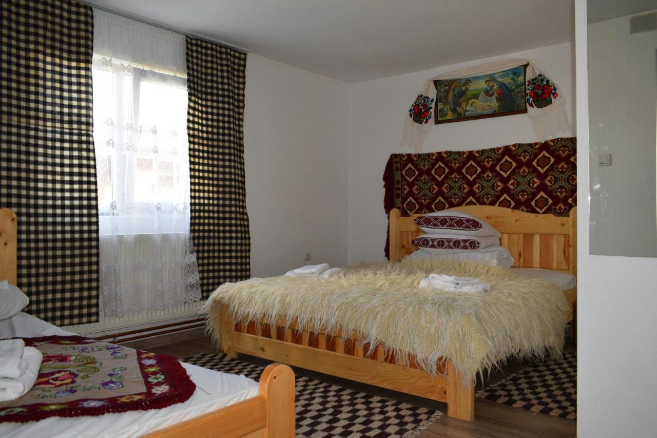 Hotel Casa Vladicu Breb Zewnętrze zdjęcie