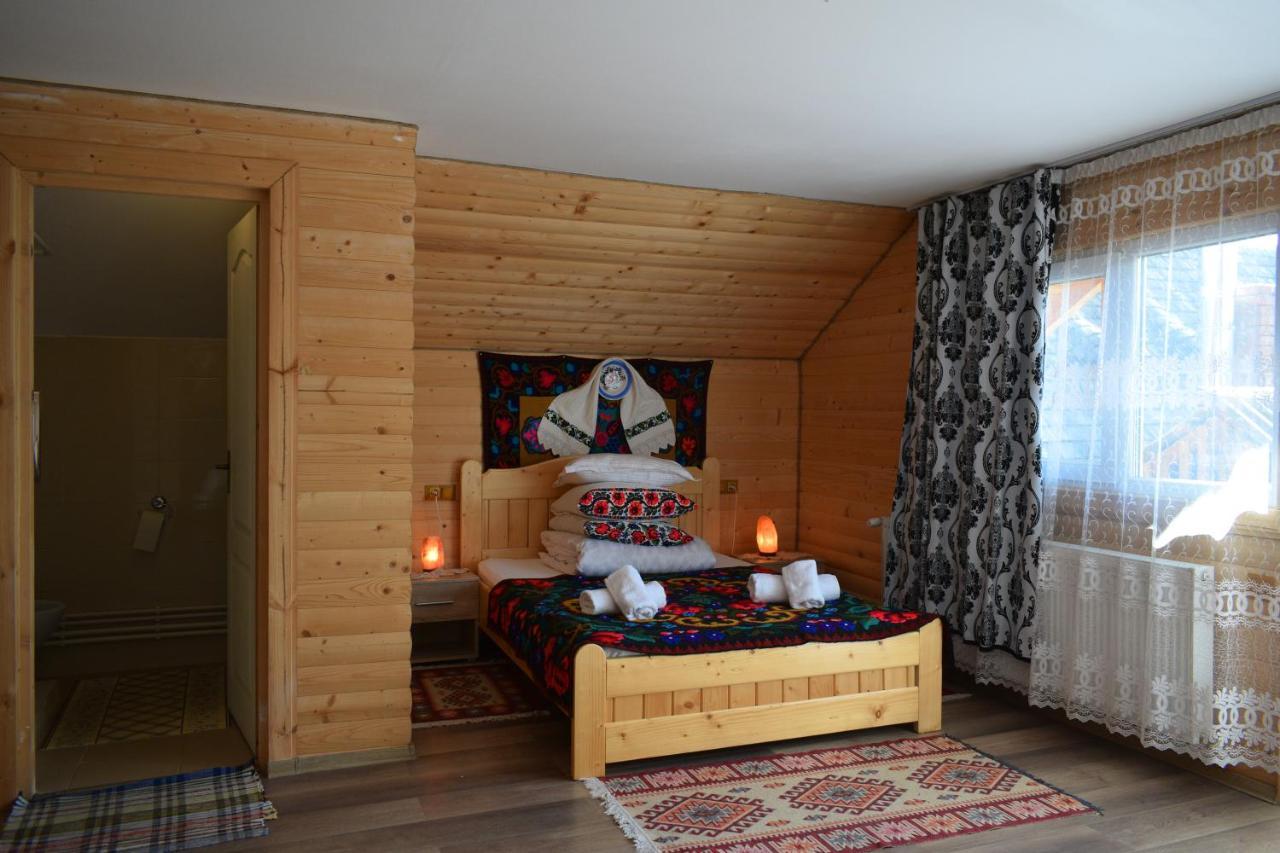 Hotel Casa Vladicu Breb Zewnętrze zdjęcie