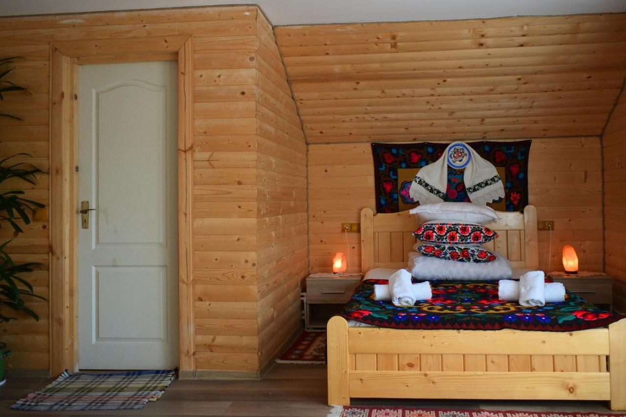Hotel Casa Vladicu Breb Zewnętrze zdjęcie
