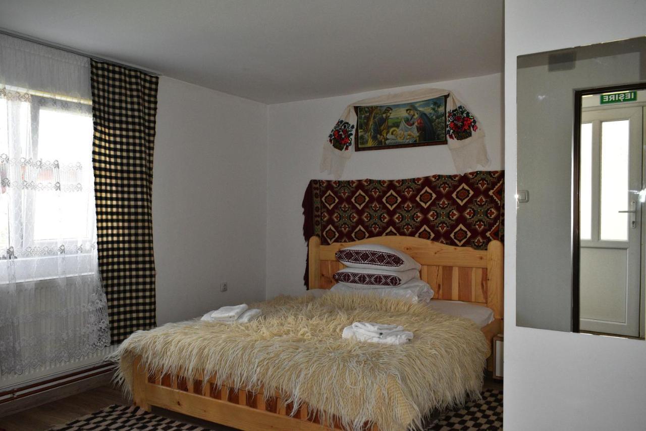 Hotel Casa Vladicu Breb Zewnętrze zdjęcie